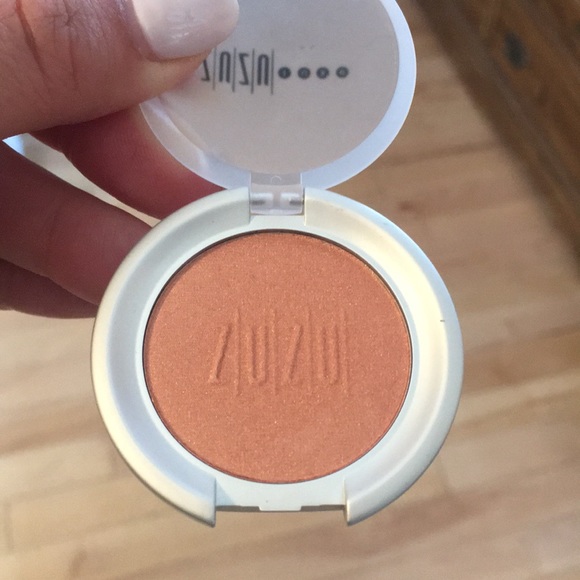 ZUZU Luxe Blush in the color Samba - Picture 2 of 5